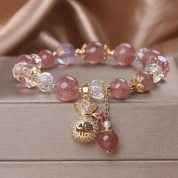 Bracelet mignon et exquis en cristal de fraise naturelle